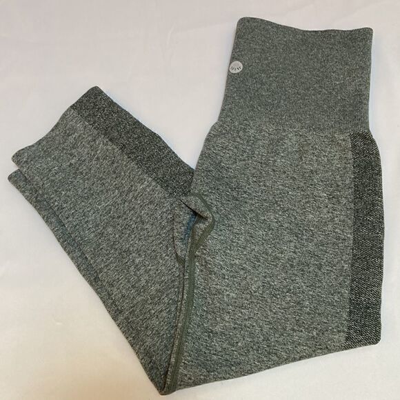 Senita Athletics Leggings - Picture 7 of 7